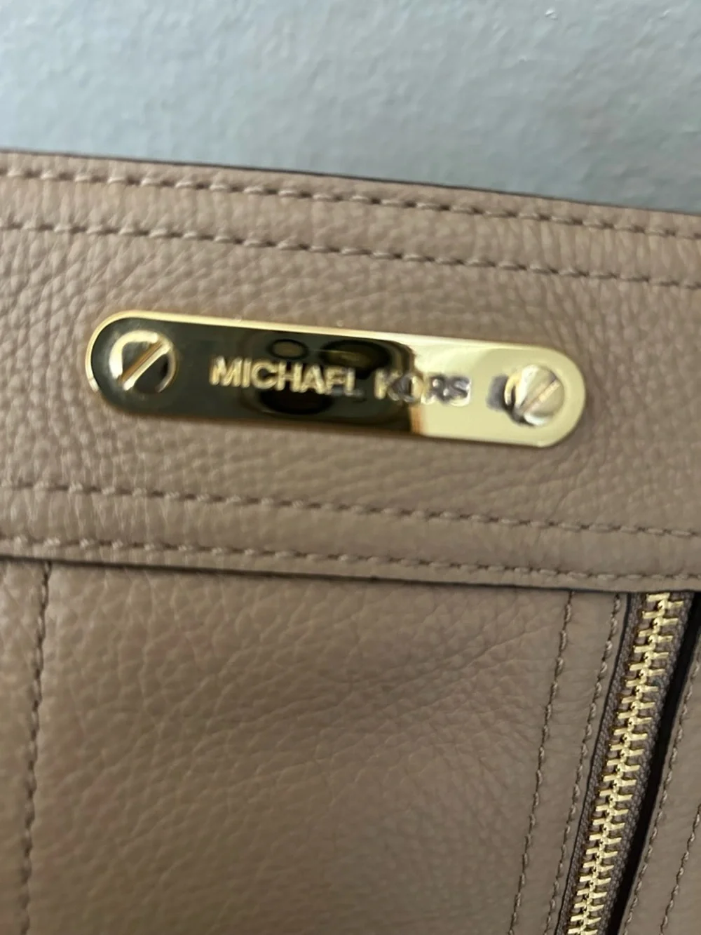Michael Kors Beige/Tan Leather Crossbody with Gold Plaque